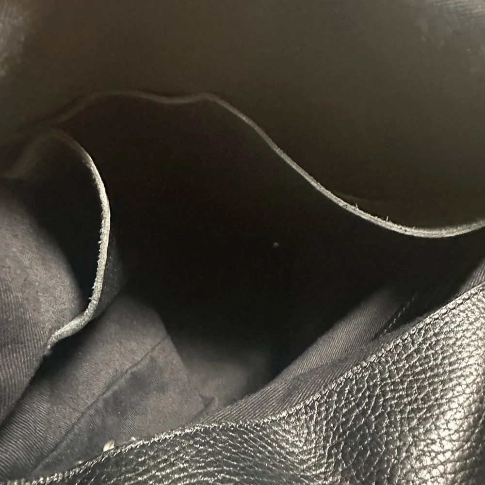 Levenger Black Leather Messenger Bag